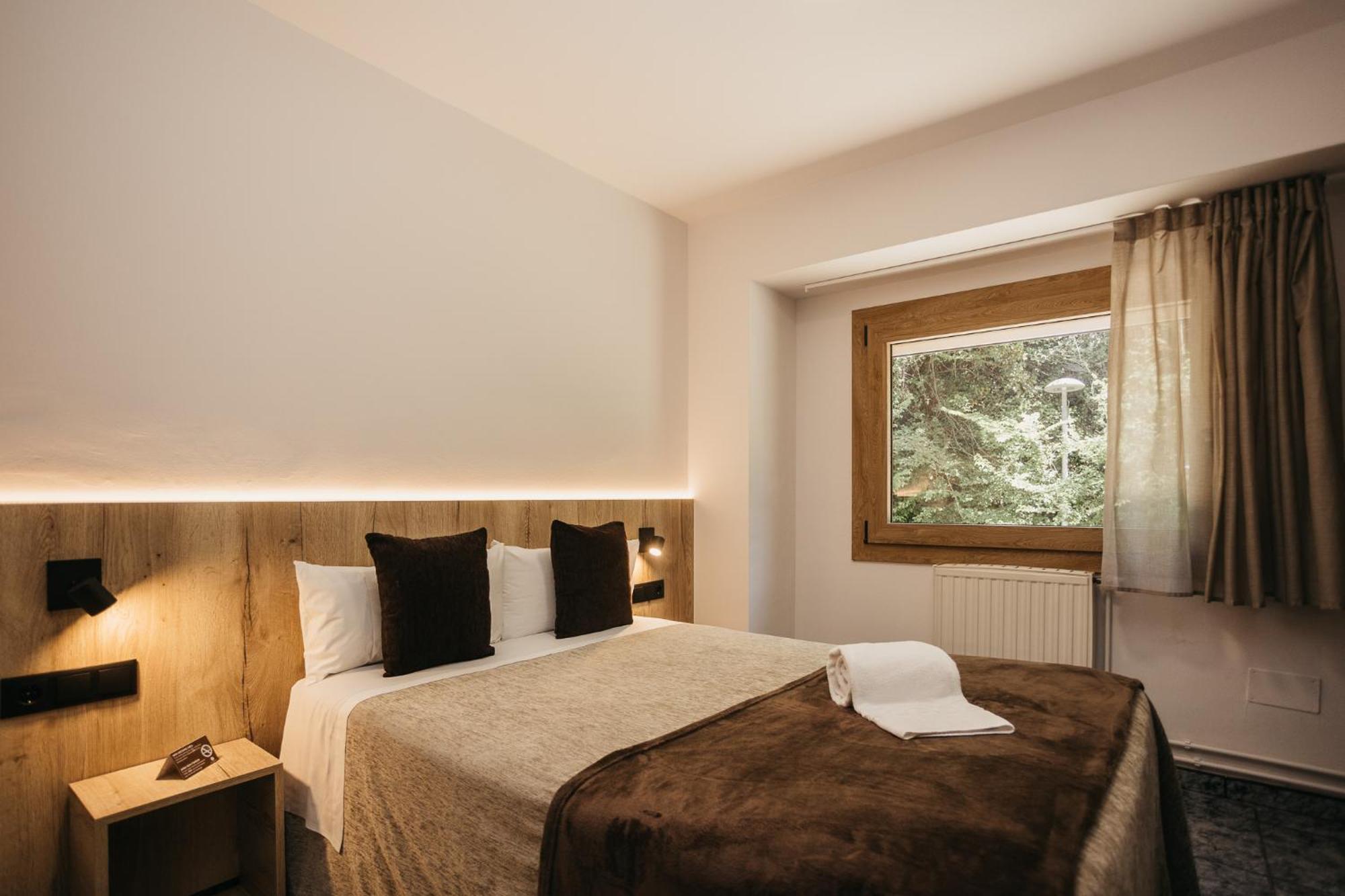 La Trobada Hotel Sport Ripoll Eksteriør bilde