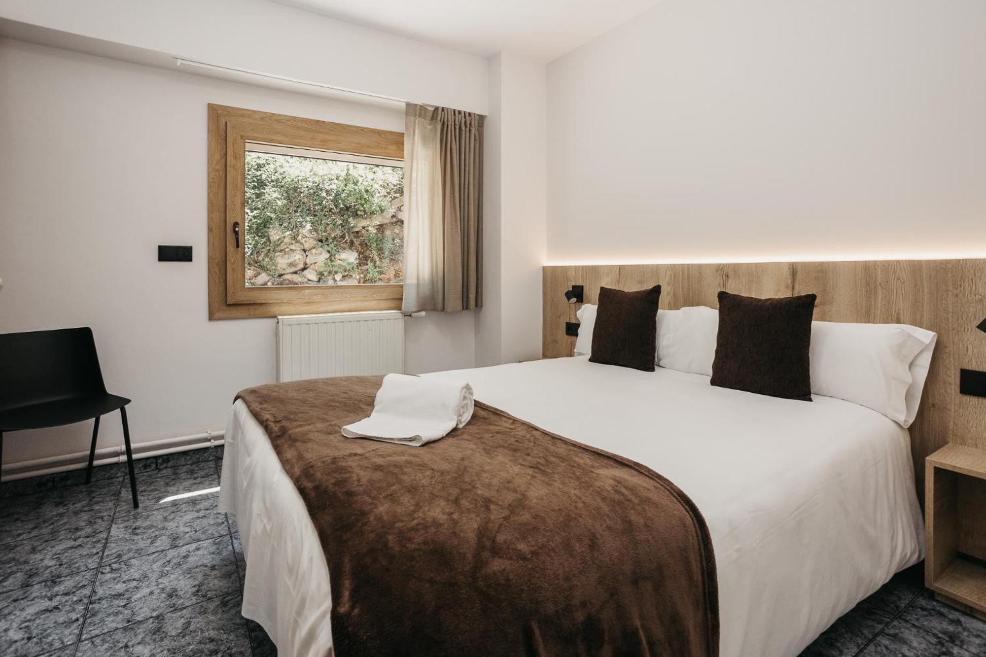 La Trobada Hotel Sport Ripoll Eksteriør bilde
