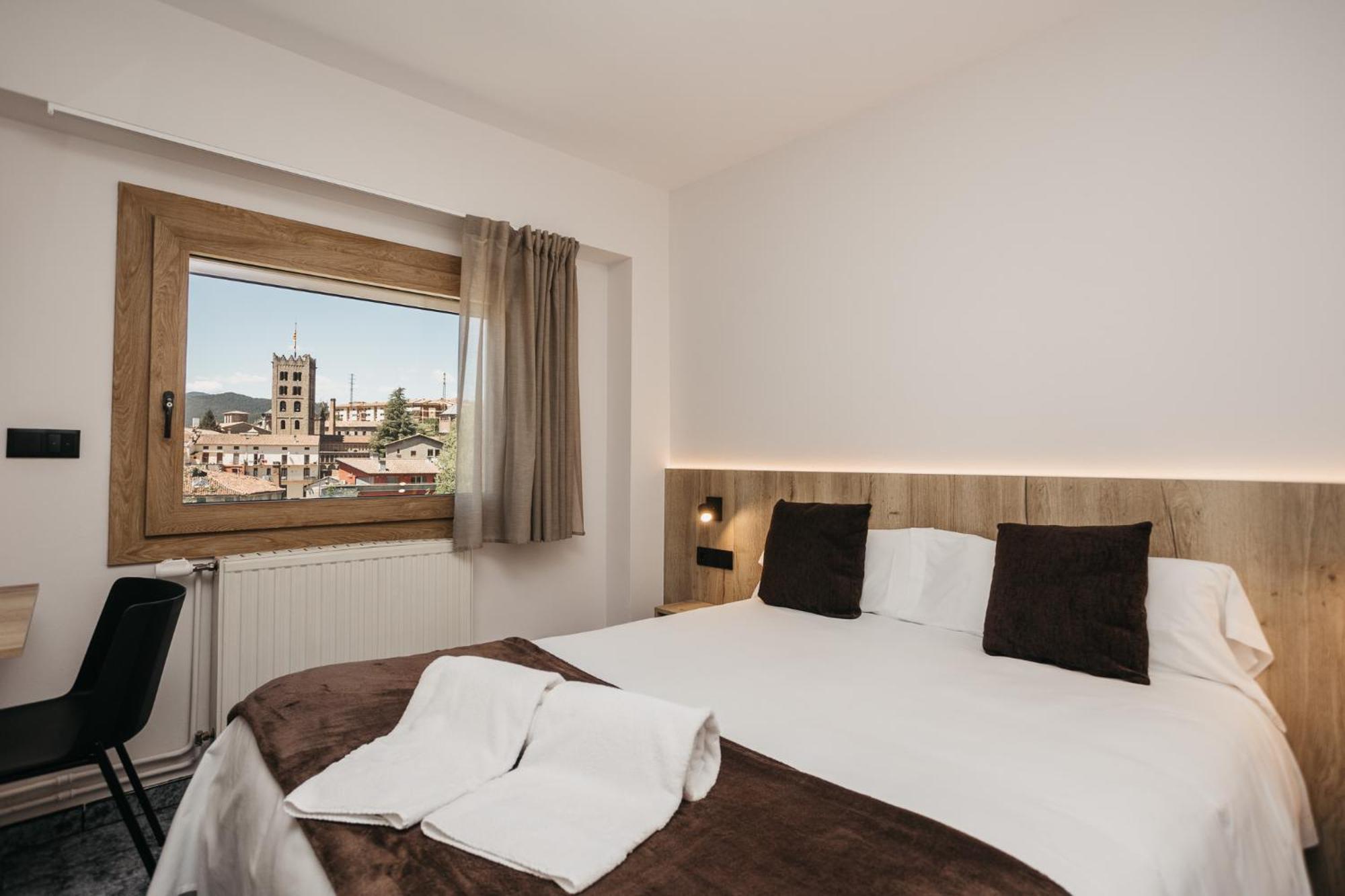 La Trobada Hotel Sport Ripoll Eksteriør bilde