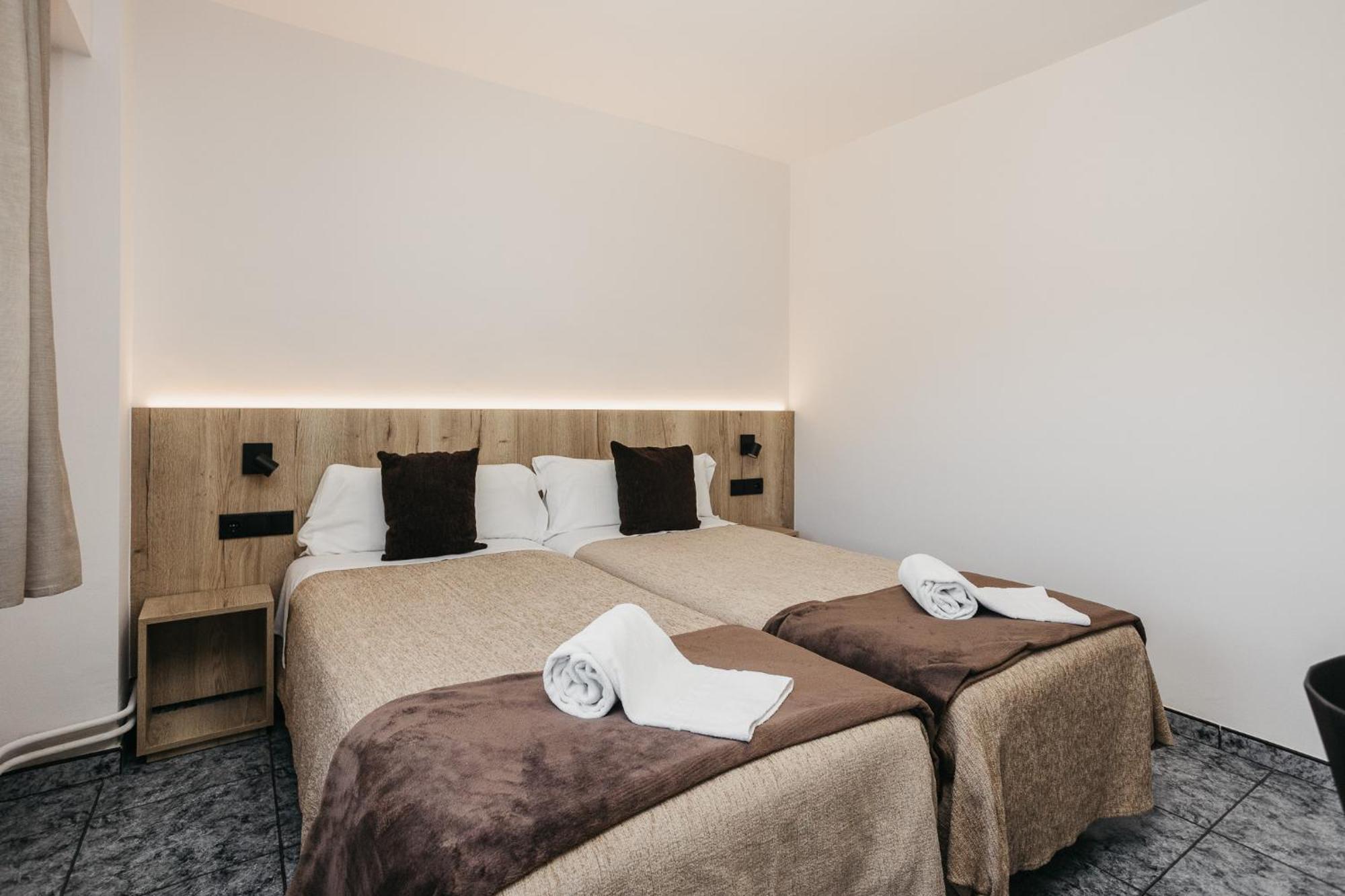 La Trobada Hotel Sport Ripoll Eksteriør bilde